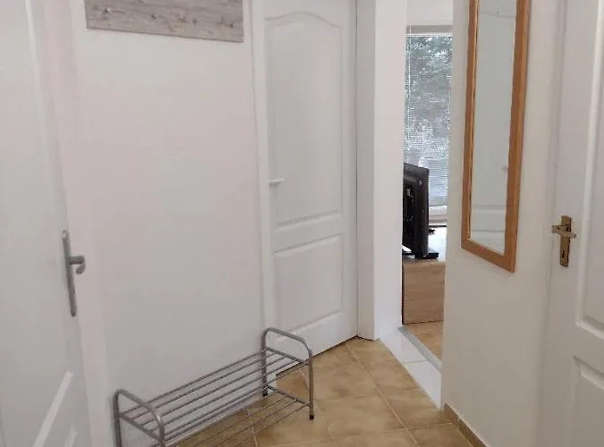 شقة In Under The Zobor-hill *