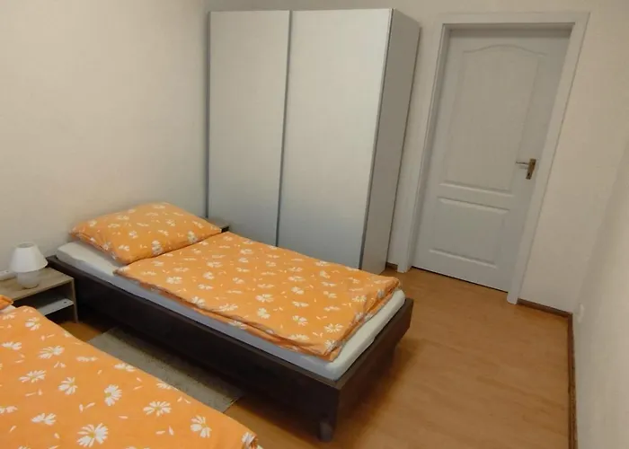 شقة In Under The Zobor-hill *