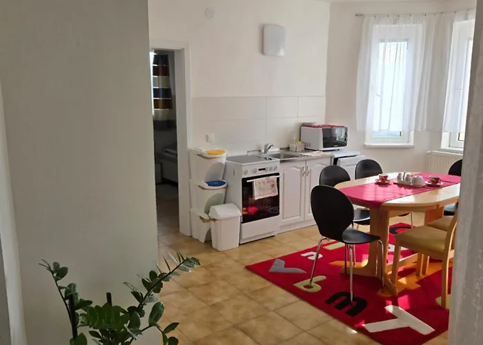 In Under The Zobor-hill شقة *