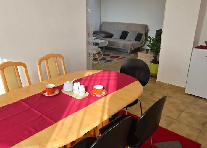 شقة In Under The Zobor-hill *